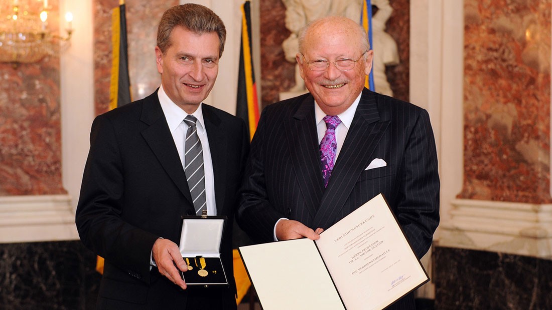 Medaille van verdienste van de deelstaat Baden-Württemberg voor prof. dr. H.C. Viktor Dulger